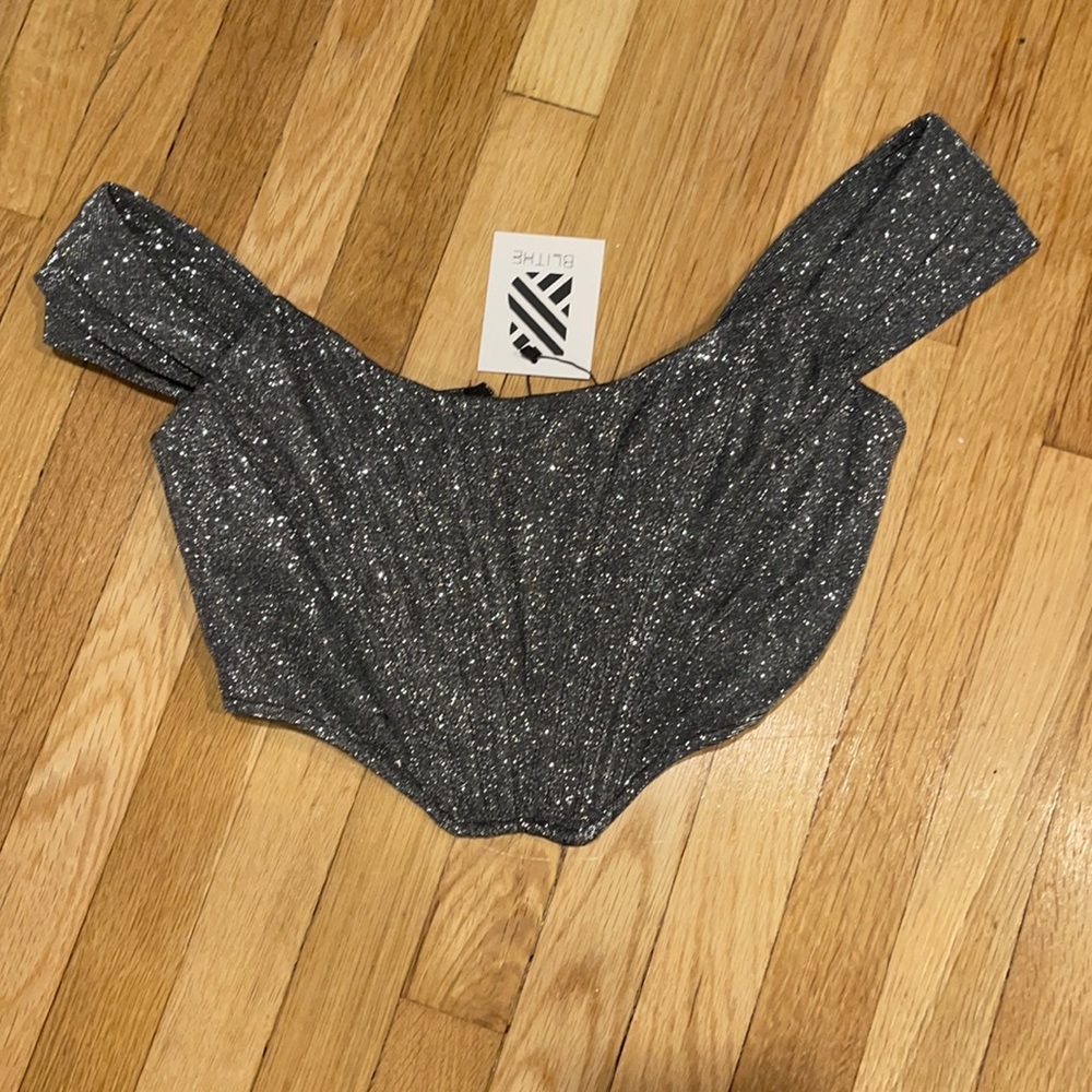 Gray sparkly top in small